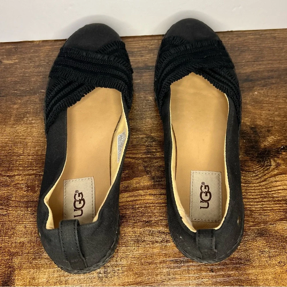 Ugg‎ Ynez Black Canvas Cross-Cross Flat Slip On Braided Sole Shoe Women's 6.5